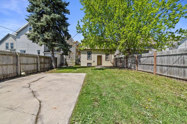 1529 Thurston AVENUE, Racine, WI 53405