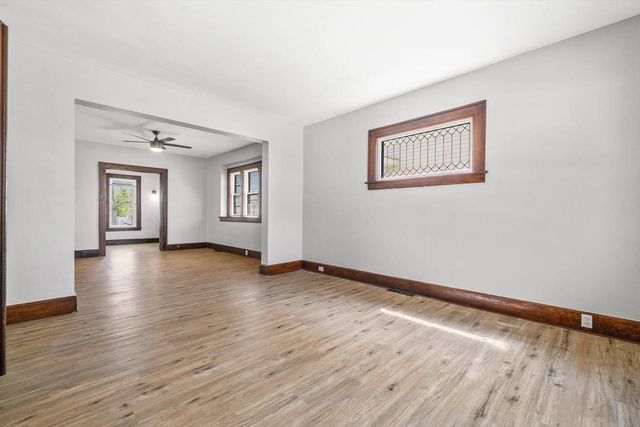 1529 Thurston AVENUE, Racine, WI 53405
