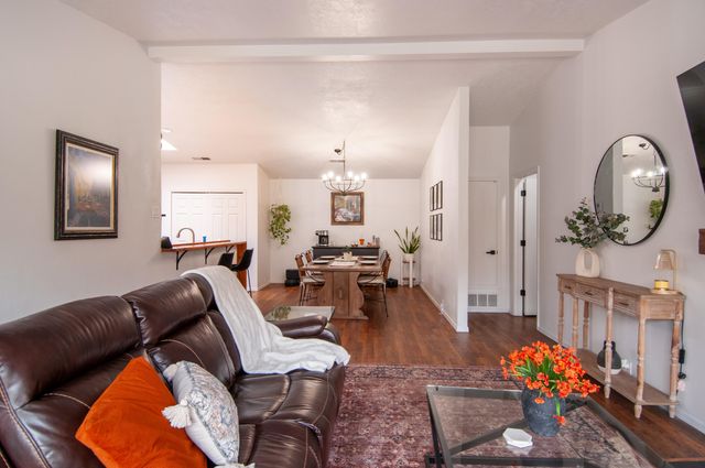 401 Rock Creek Park Avenue NE, Albuquerque, NM 87123