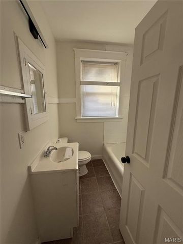 5120 Lexington Avenue, St Louis, MO 63115