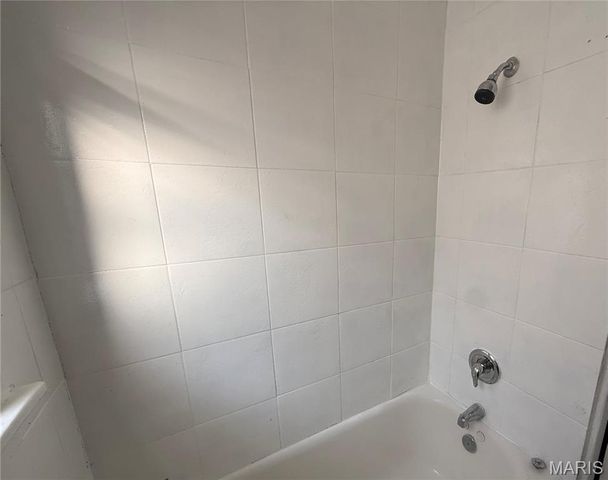 5120 Lexington Avenue, St Louis, MO 63115