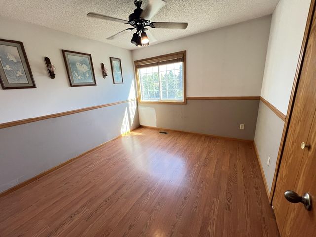 1508 Thistle Lane, Shakopee, MN 55379