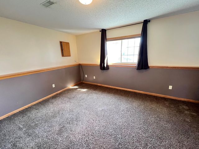 1508 Thistle Lane, Shakopee, MN 55379