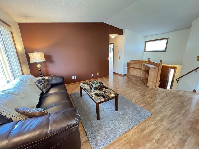 1508 Thistle Lane, Shakopee, MN 55379