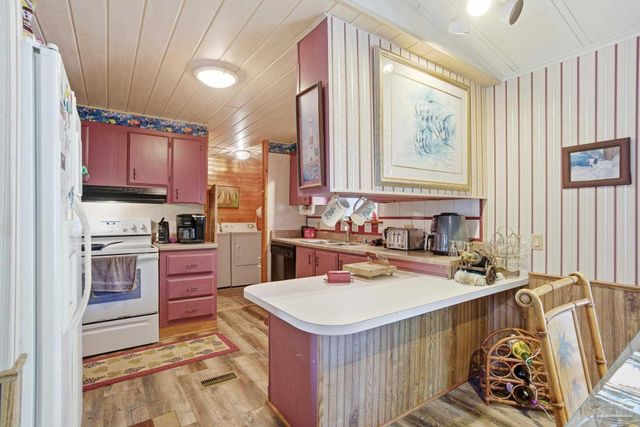 12336 Ailanthus Dr, Pensacola, FL 32506