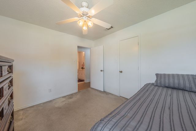 8252 Lesley Lane, Watauga, TX 76148