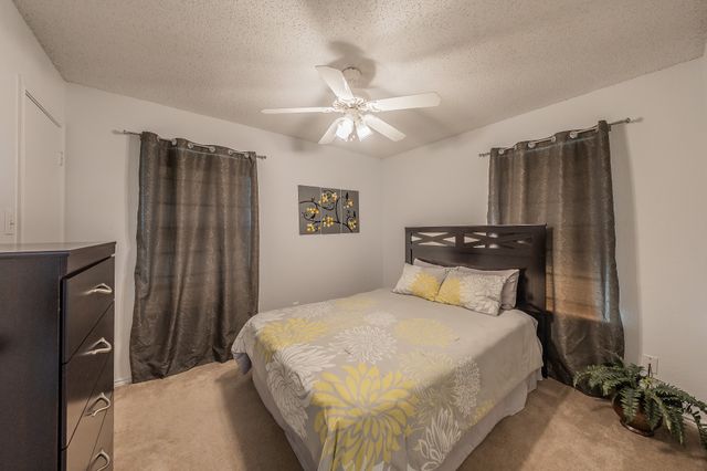 8252 Lesley Lane, Watauga, TX 76148