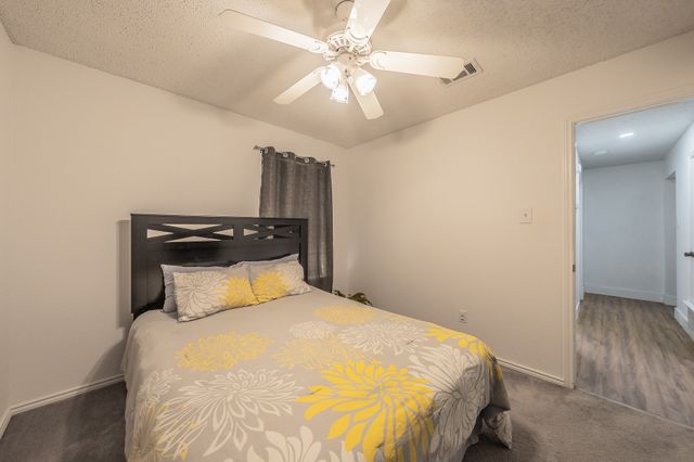 8252 Lesley Lane, Watauga, TX 76148