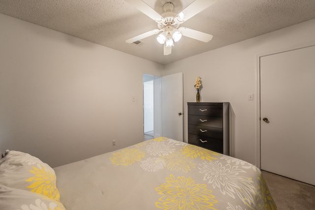 8252 Lesley Lane, Watauga, TX 76148