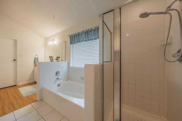 8252 Lesley Lane, Watauga, TX 76148