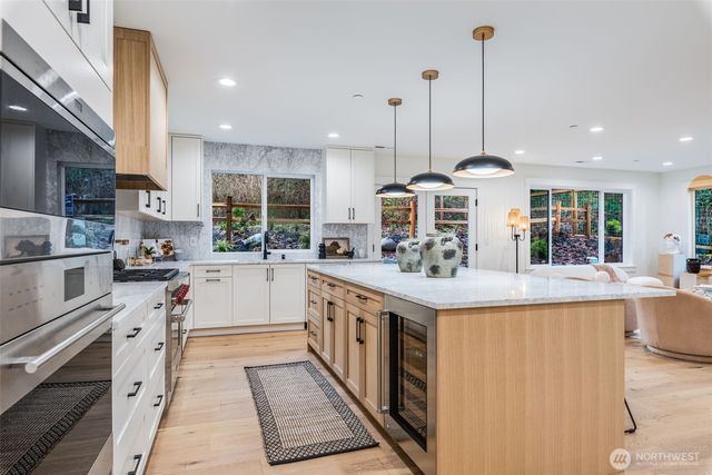 10661 Forbes Creek Drive, Kirkland, WA 98033