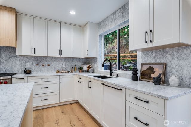 10661 Forbes Creek Drive, Kirkland, WA 98033