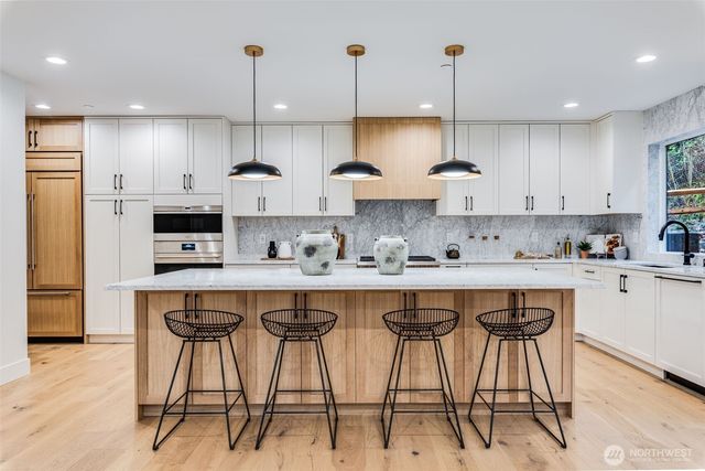 10661 Forbes Creek Drive, Kirkland, WA 98033