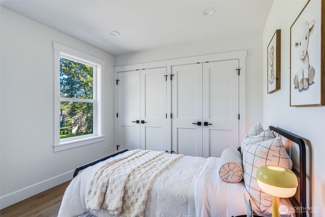 10661 Forbes Creek Drive, Kirkland, WA 98033