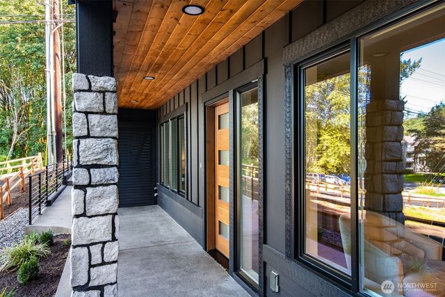 10661 Forbes Creek Drive, Kirkland, WA 98033