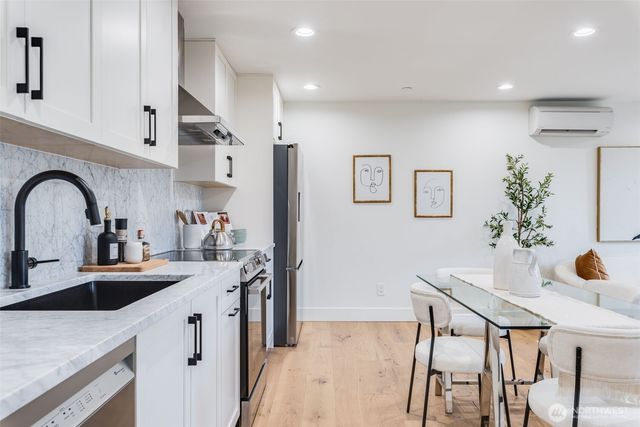 10661 Forbes Creek Drive, Kirkland, WA 98033