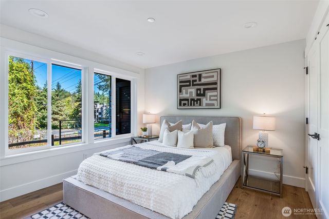 10661 Forbes Creek Drive, Kirkland, WA 98033