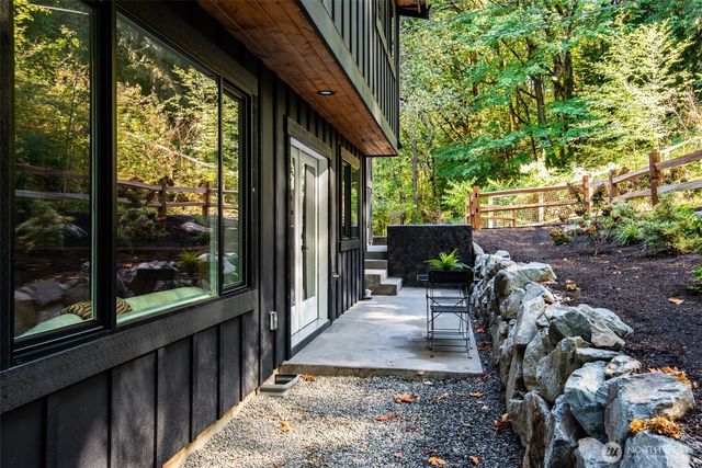 10661 Forbes Creek Drive, Kirkland, WA 98033