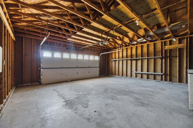 1613 9th Street SE, Forest Lake, MN 55025