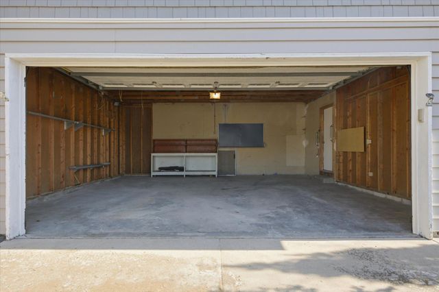 1613 9th Street SE, Forest Lake, MN 55025