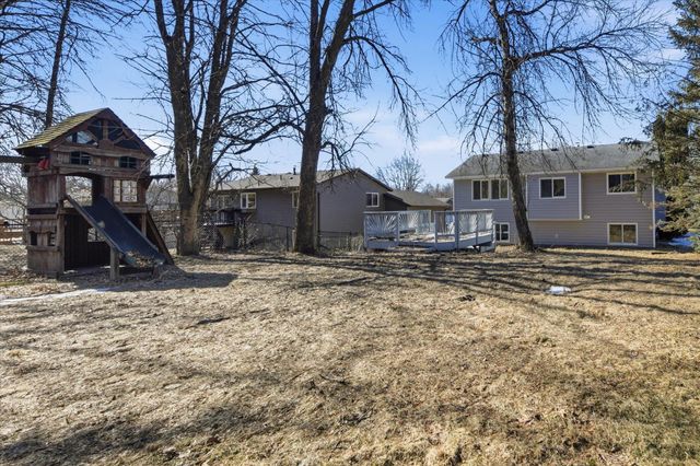 1613 9th Street SE, Forest Lake, MN 55025