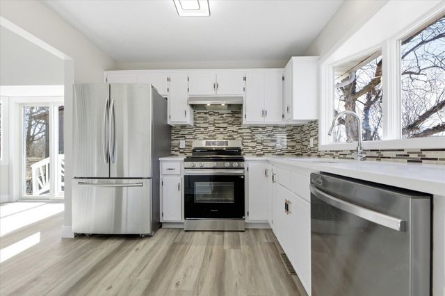 1613 9th Street SE, Forest Lake, MN 55025