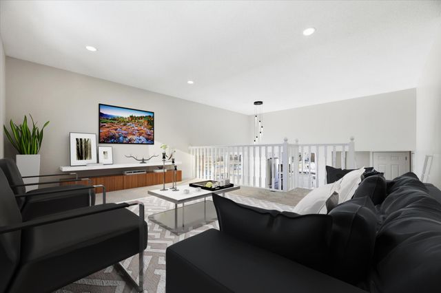 1613 9th Street SE, Forest Lake, MN 55025