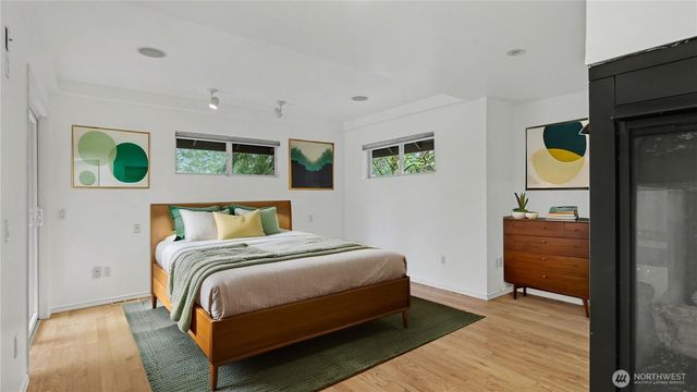 3320 168th Place SE, Bellevue, WA 98008