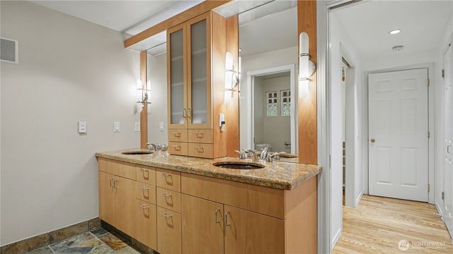 3320 168th Place SE, Bellevue, WA 98008