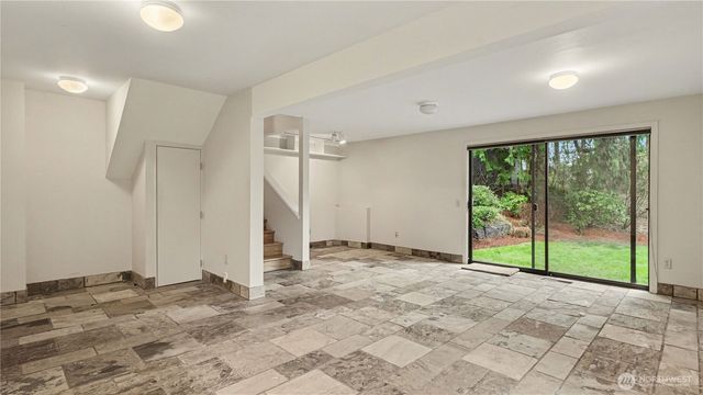 3320 168th Place SE, Bellevue, WA 98008