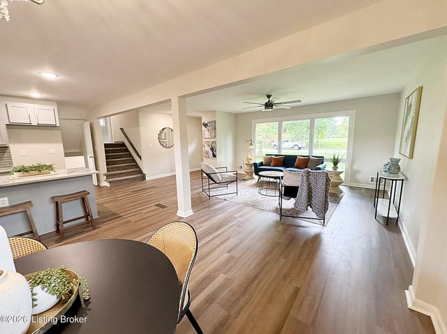 1300 Trevilian Way, Louisville, KY 40213