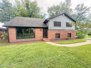 1300 Trevilian Way, Louisville, KY 40213
