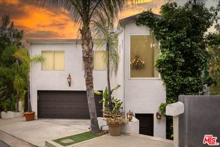 3030 Passmore Drive, Los Angeles, CA 90068