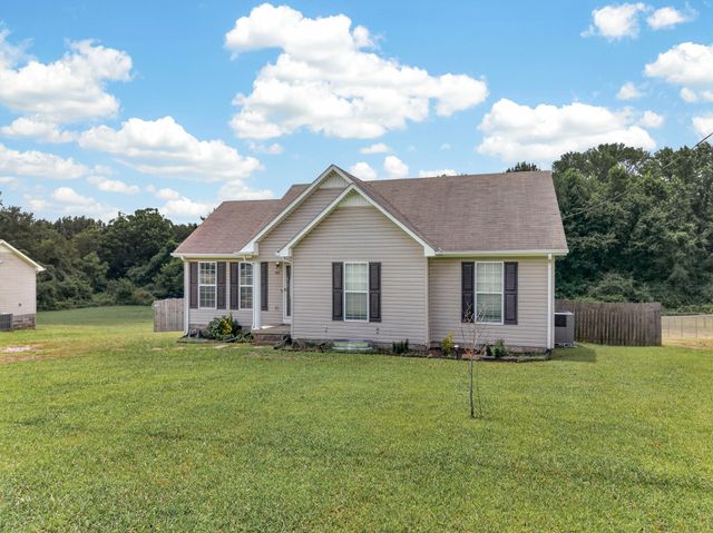 48 Ridgeline Dr, Fayetteville, TN 37334