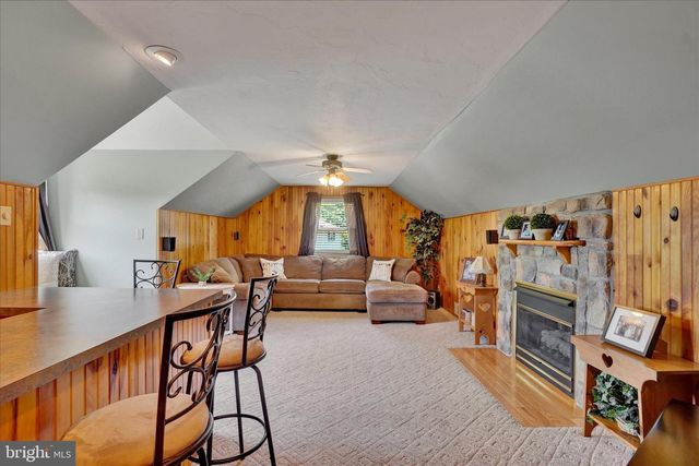 365 LOMBARD ST, Dallastown, PA 17313