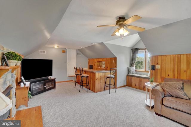 365 LOMBARD ST, Dallastown, PA 17313