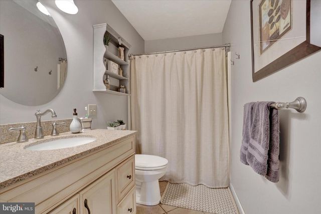 365 LOMBARD ST, Dallastown, PA 17313