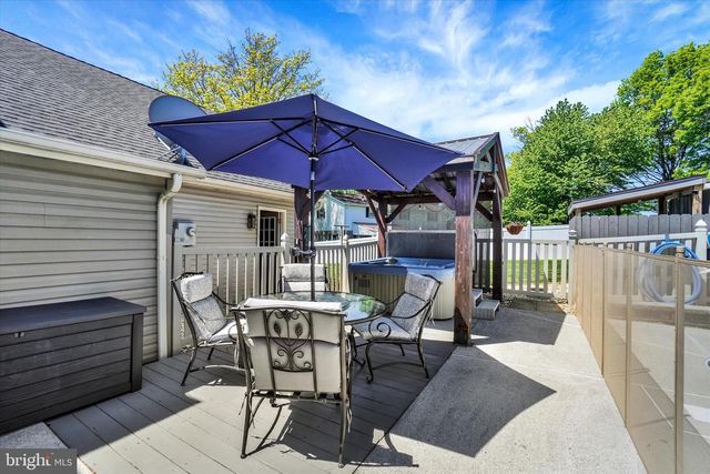 365 LOMBARD ST, Dallastown, PA 17313