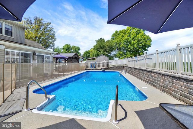365 LOMBARD ST, Dallastown, PA 17313