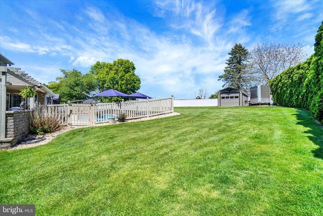 365 LOMBARD ST, Dallastown, PA 17313