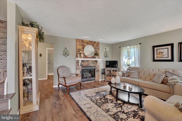 365 LOMBARD ST, Dallastown, PA 17313
