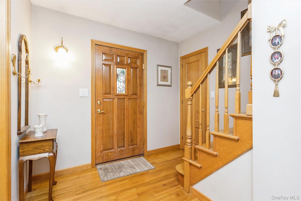 252 Buttonwood Avenue, Cortlandt Manor, NY 10567 — photo 5