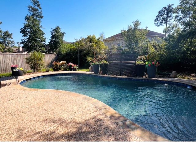 7 Hadlock Place, The Woodlands, TX 77389