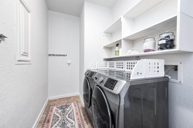 7 Hadlock Place, The Woodlands, TX 77389