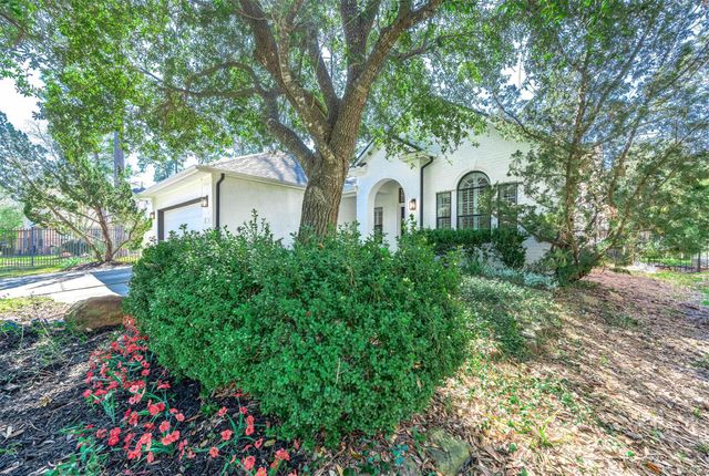 7 Hadlock Place, The Woodlands, TX 77389
