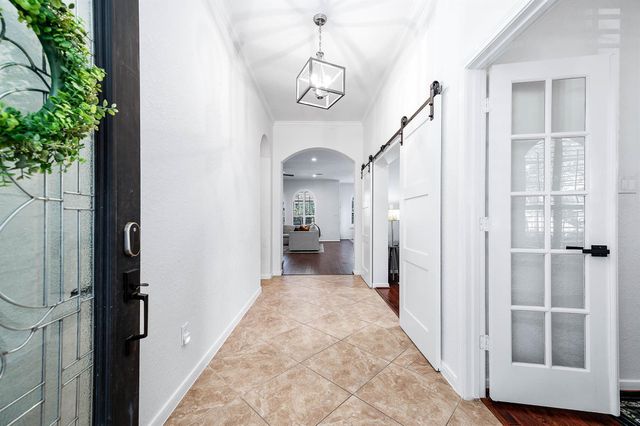 7 Hadlock Place, The Woodlands, TX 77389