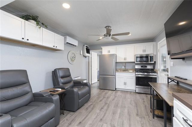 2002 Cortez E, Mercedes, TX 78570