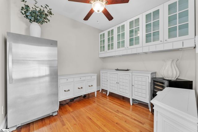 109 Brandon Drive, Hodges, SC 19653