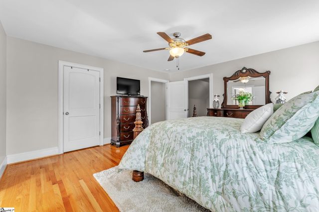 109 Brandon Drive, Hodges, SC 19653