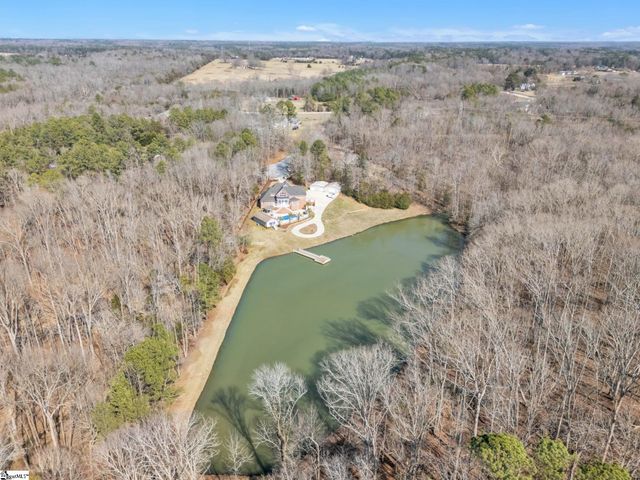 109 Brandon Drive, Hodges, SC 19653